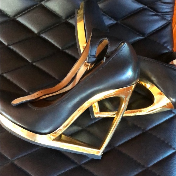 Lanvin cutout heel platform pumps size 6 36.5 - Picture 7 of 8